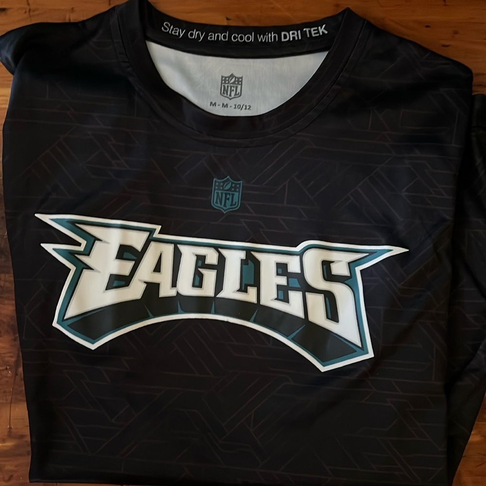 3 Eagles Short Sleeve T-shirts